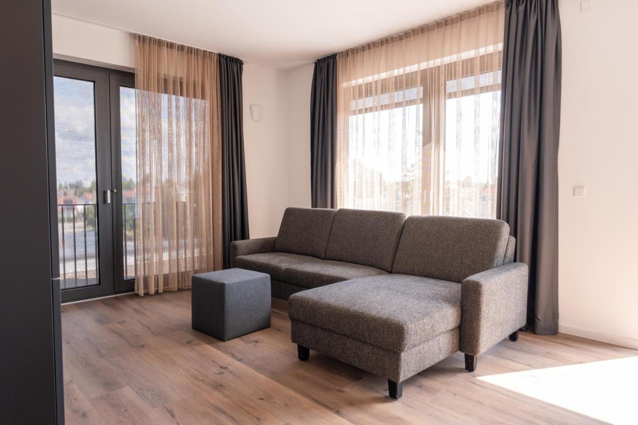 Living Neuburg Aparthotel นอยบวร์ก อันแดร์ โดเนา ภายนอก รูปภาพ