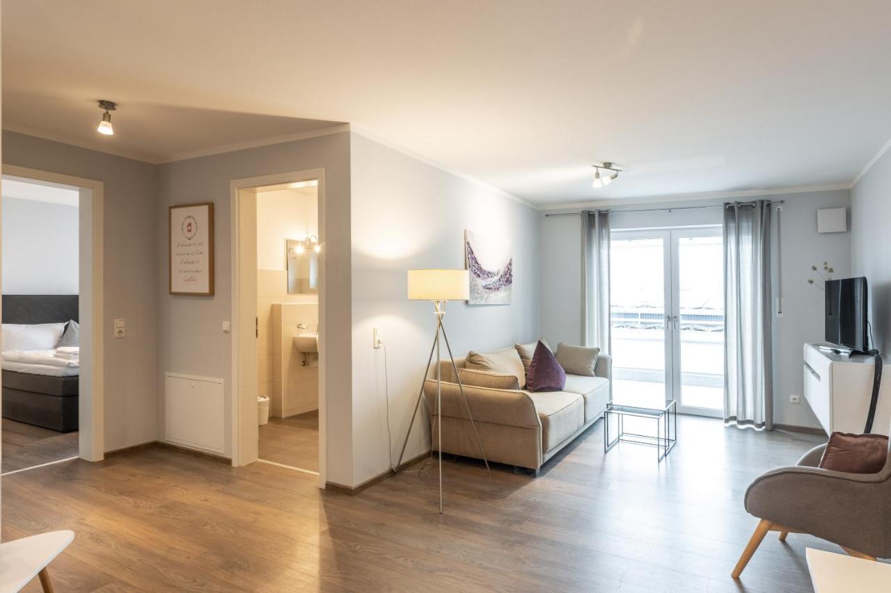 Living Neuburg Aparthotel นอยบวร์ก อันแดร์ โดเนา ภายนอก รูปภาพ